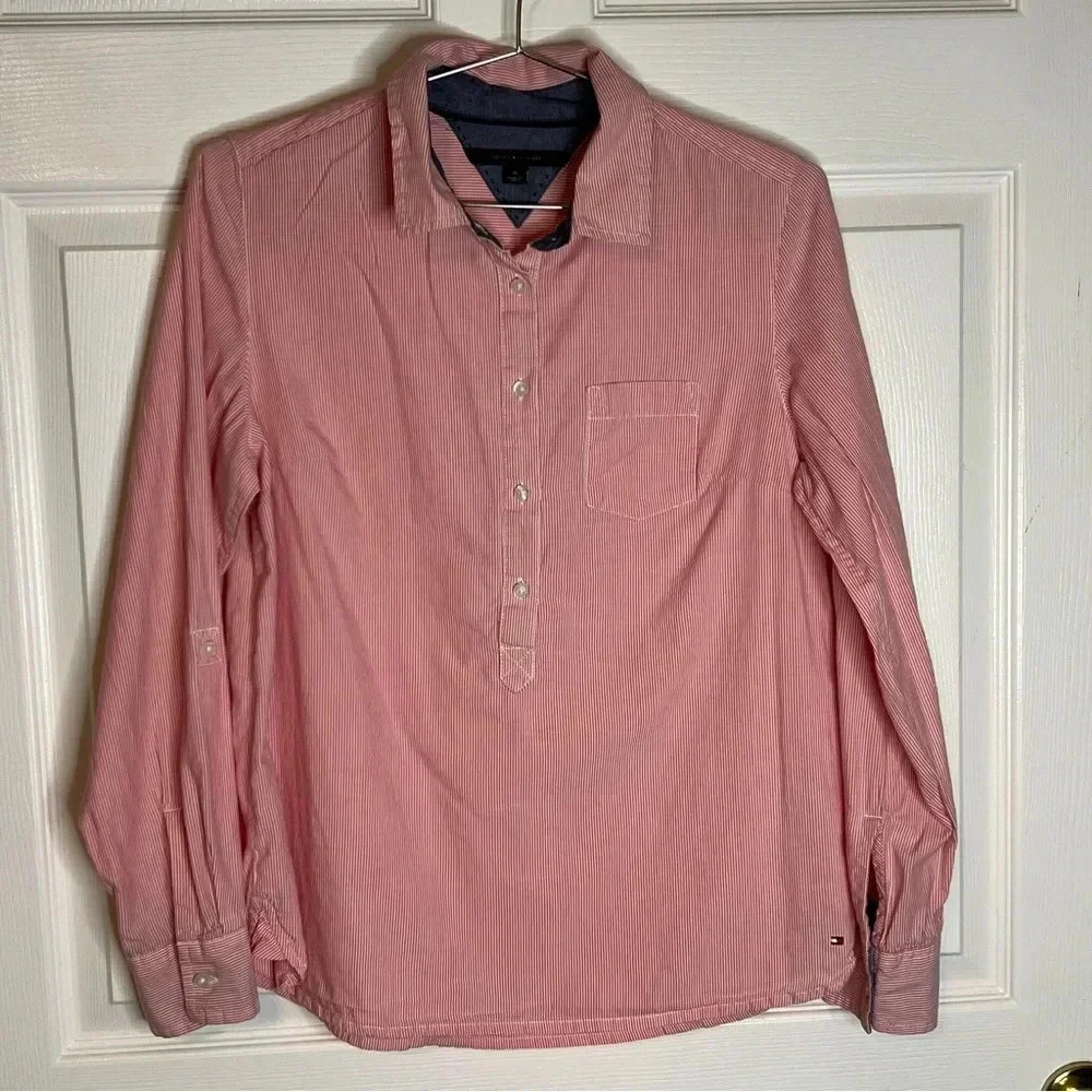 Tommy Hilfiger Women’s 3/4 Button Down Blouse Red Seersucker Stripes Size Medium